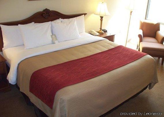 Inn Comfort Cranberry Twp 2*